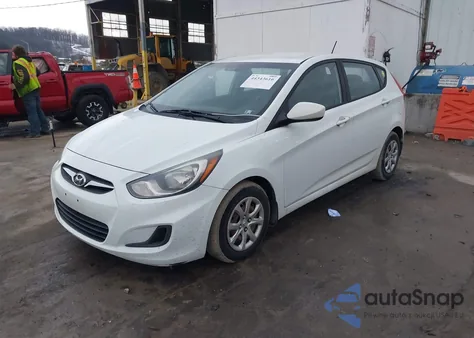 2014 Hyundai Accent Gs z USA, uszkodzony, nr VIN KMHCT5AE8EU188273